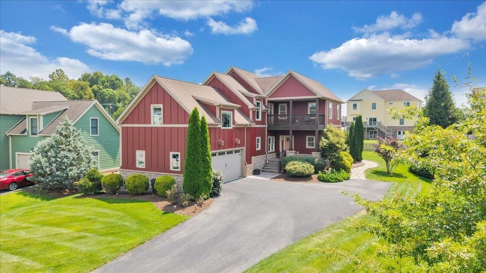 902 Petra Pass, Blacksburg, VA