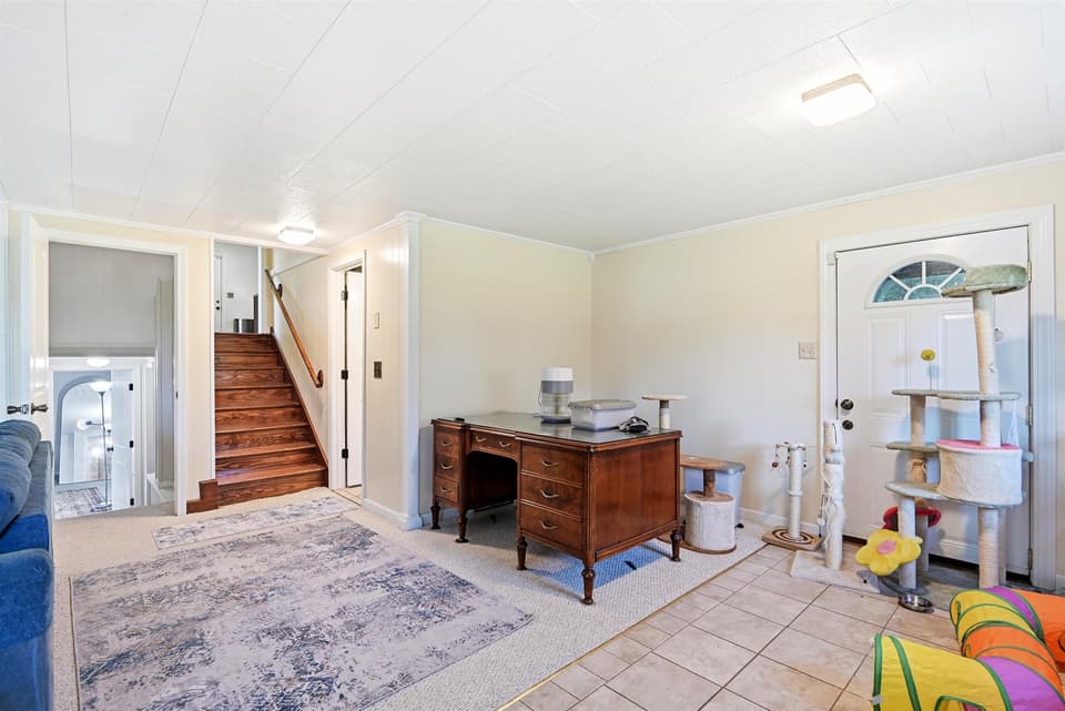 308 Grandview Drive, photo 25 of 40