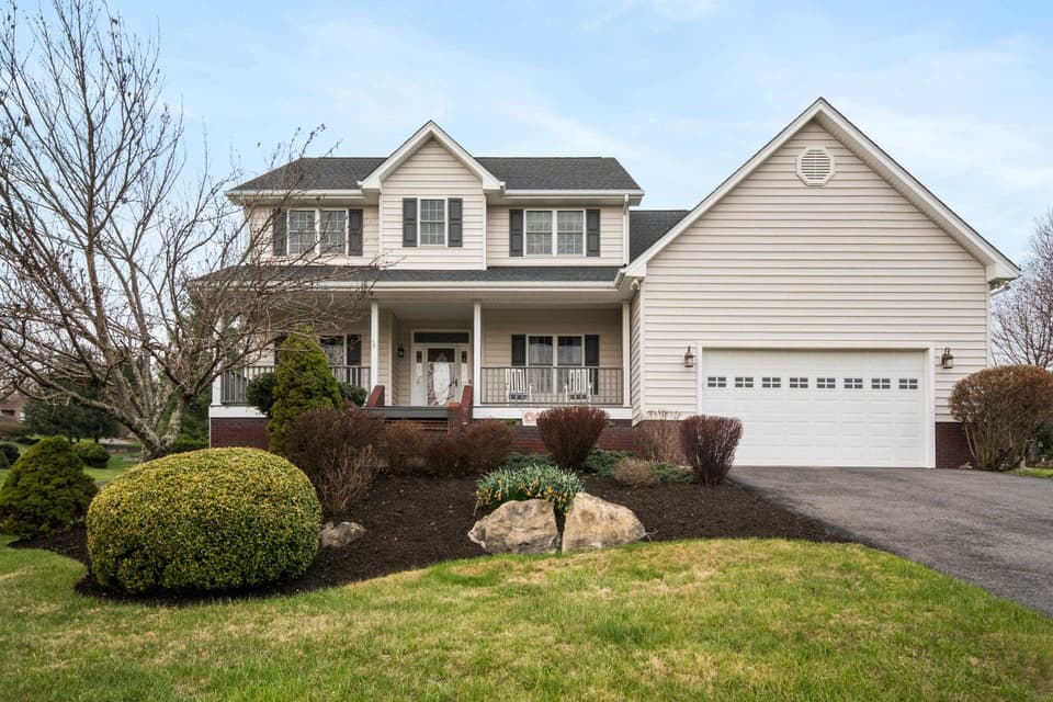 408 Cedar Orchard Drive W, Blacksburg, VA