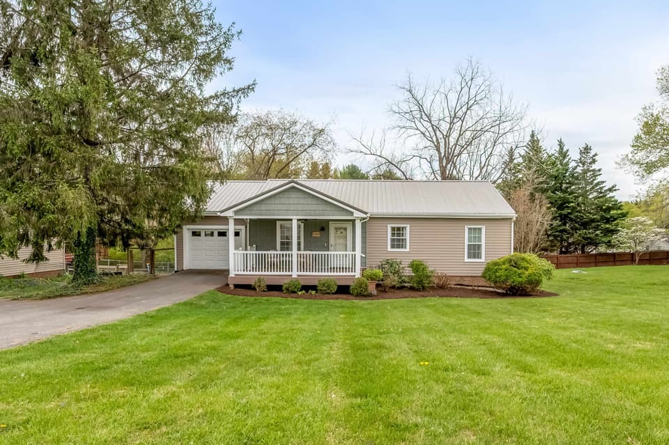 1005 Glade Road, Blacksburg, VA