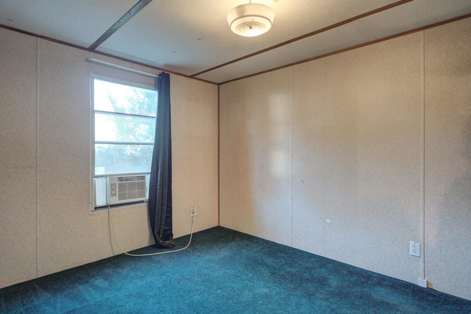 461 Bee Lane, photo 13 of 22