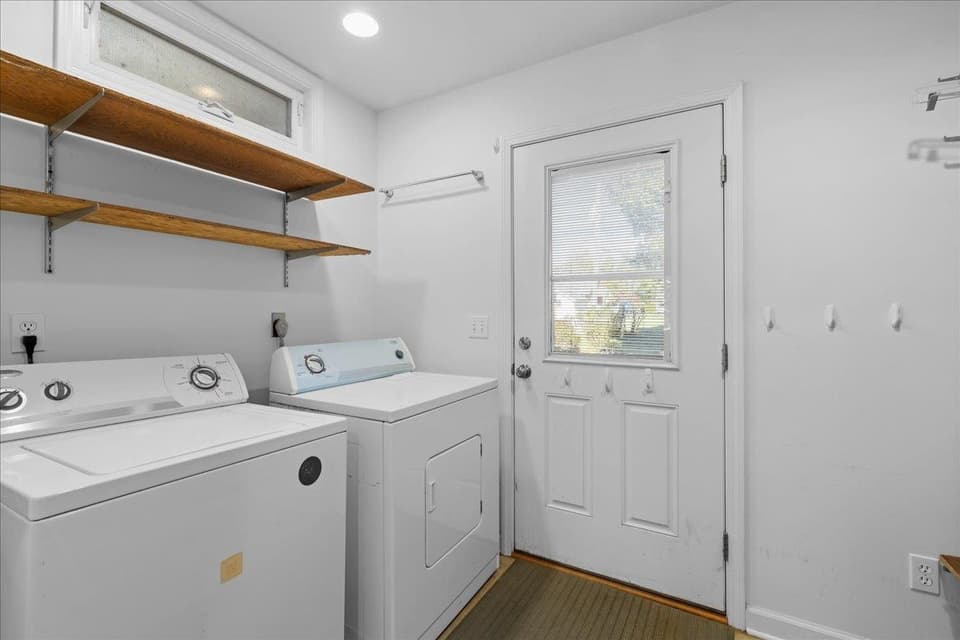 803 Grove Avenue, photo 21 of 37