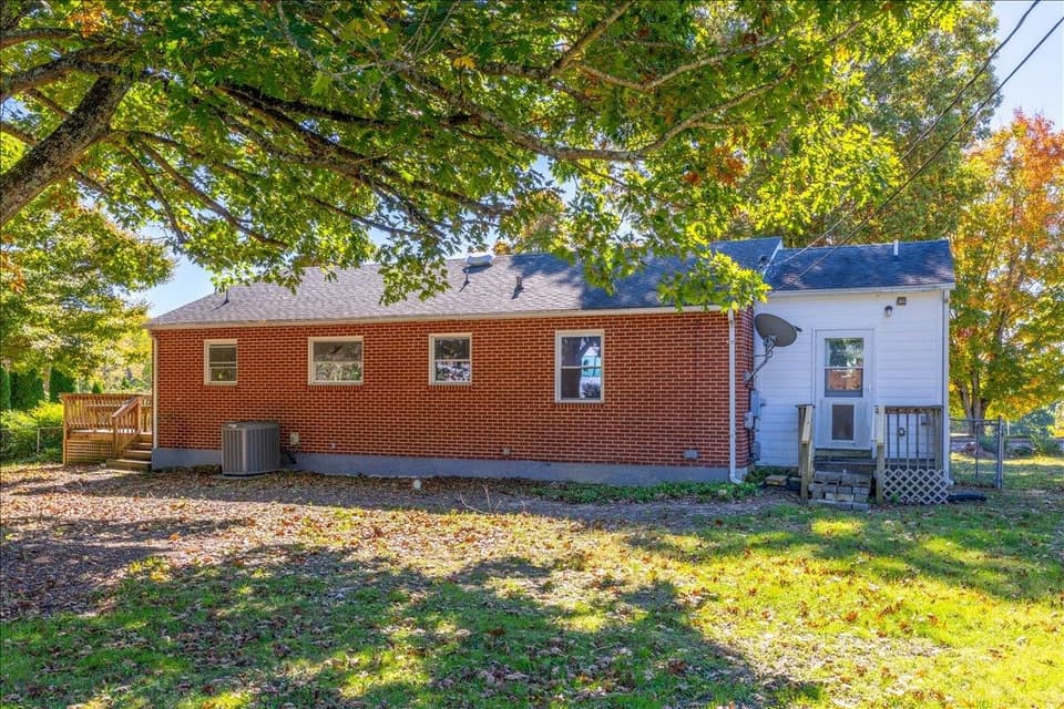 803 Grove Avenue, photo 27 of 37