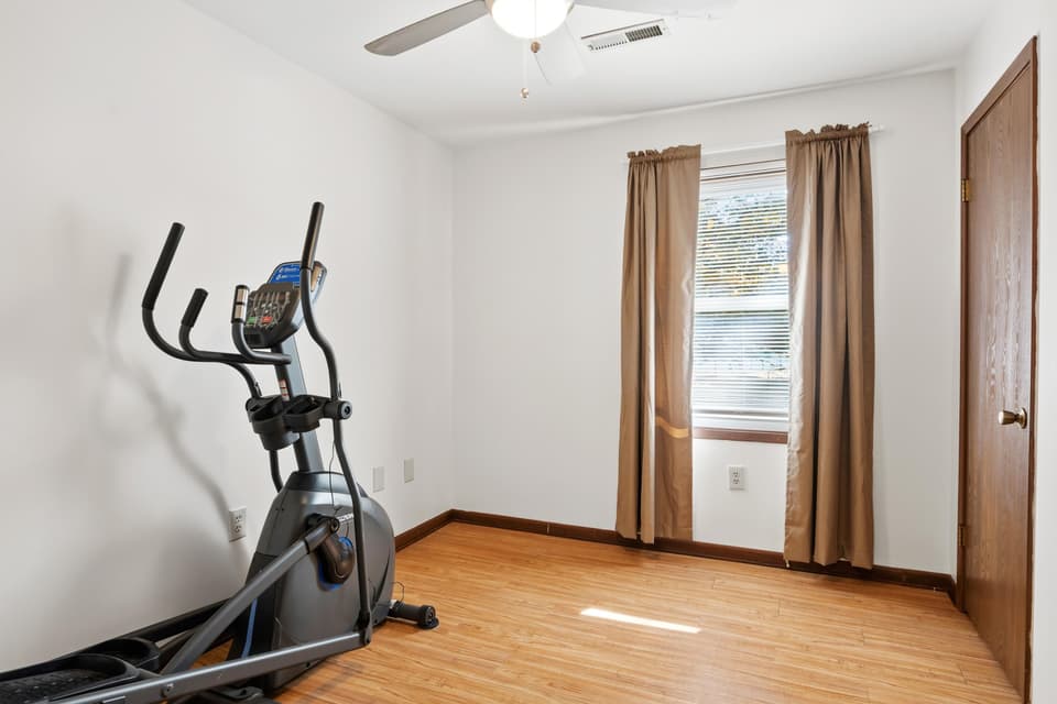1748 Donlee Drive Unit 105, photo 15 of 27