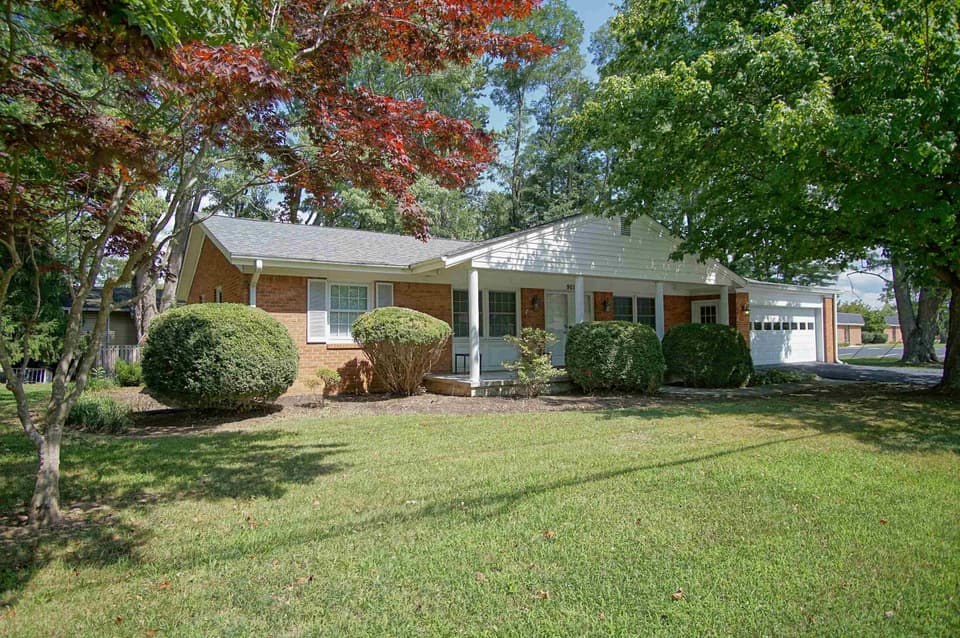 901 Toms Creek Road, Blacksburg, VA