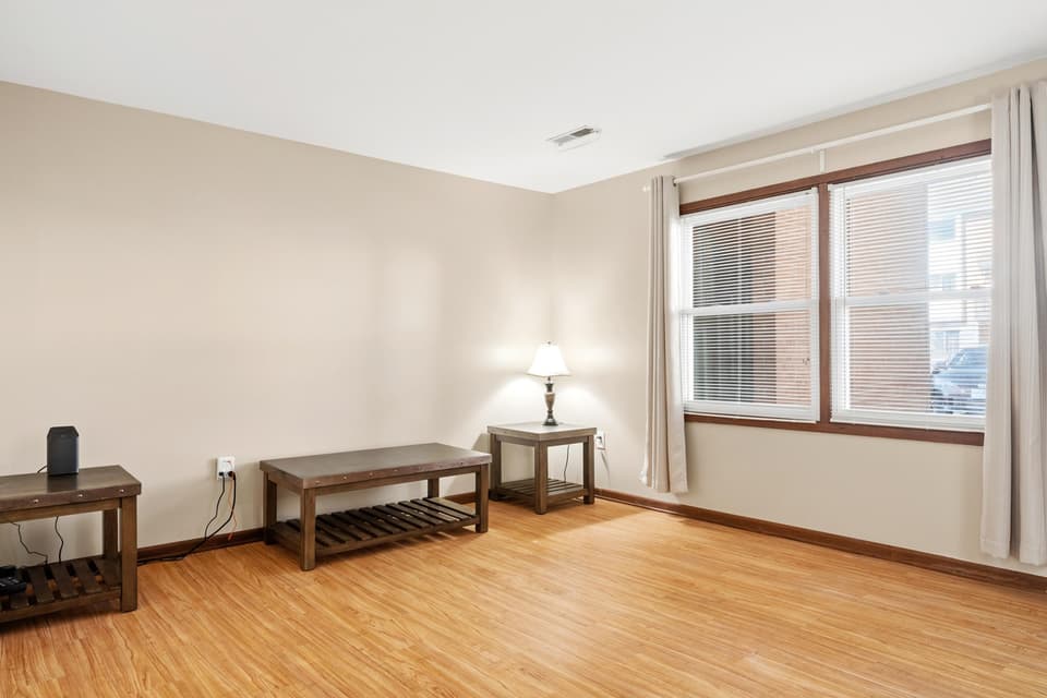 1748 Donlee Drive Unit 105, photo 2 of 27