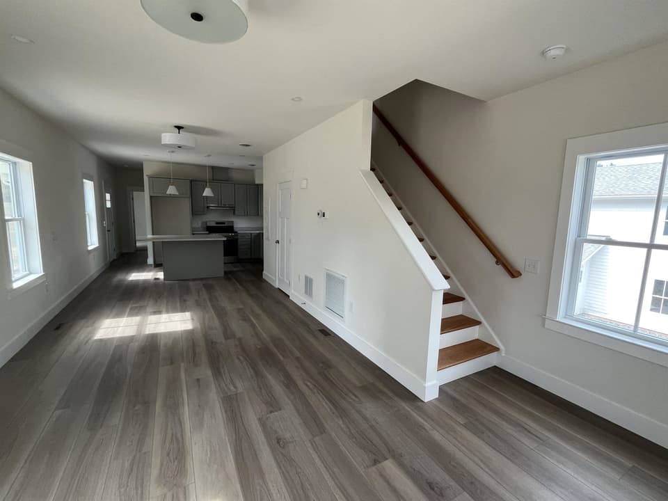 7012 Apple Lane, photo 3 of 7