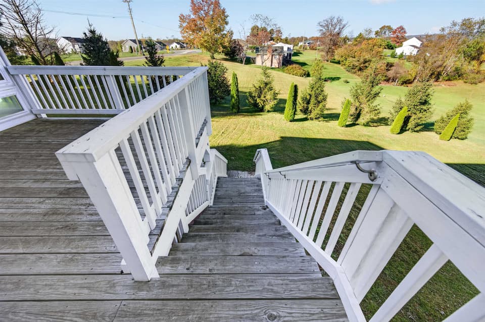 1701 Stratford View Drive, photo 37 of 40