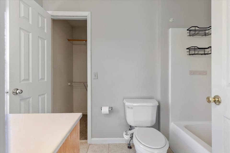 516 Sunrise Drive, photo 31 of 40