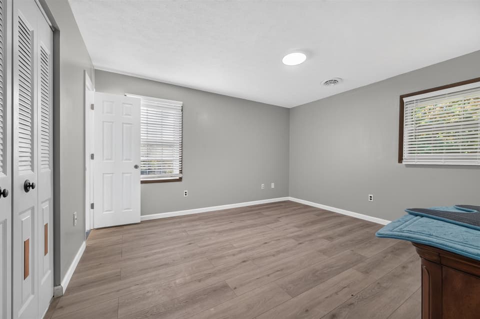 1704 Oriole Drive, photo 28 of 40