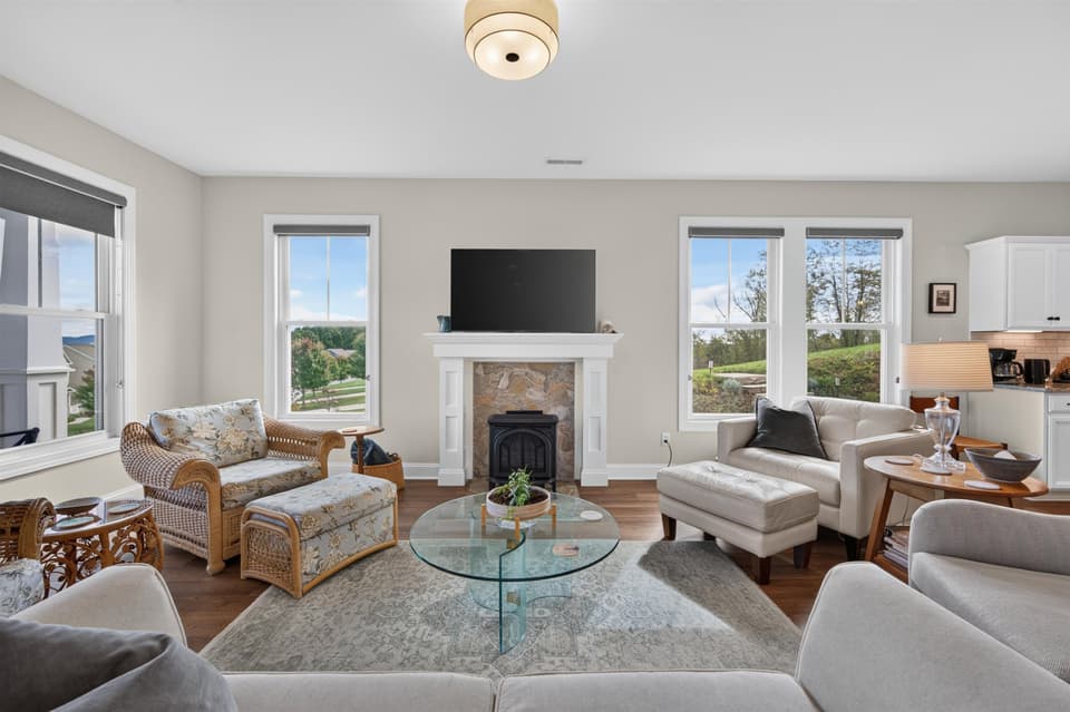 418 Heartwood Crossing, photo 10 of 40
