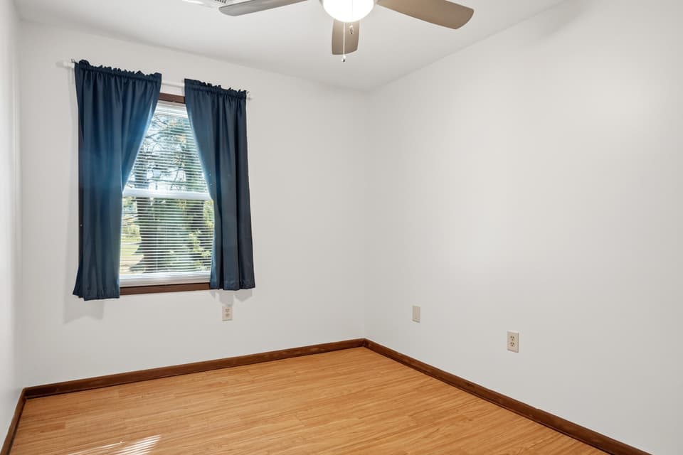1748 Donlee Drive Unit 105, photo 13 of 27