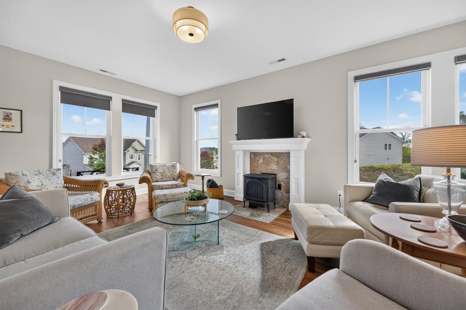 418 Heartwood Crossing, photo 12 of 40