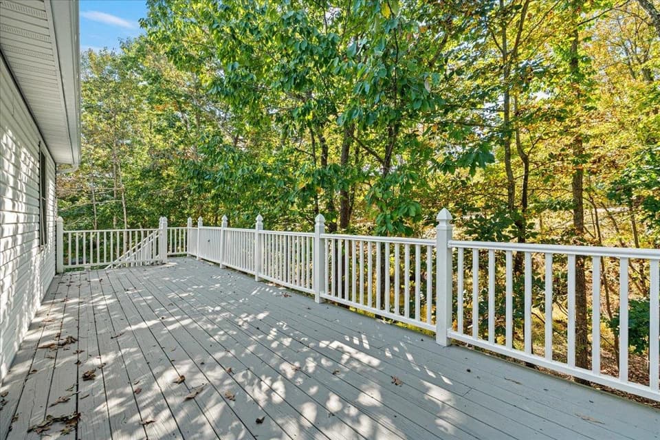 3431 Gordon Drive, photo 18 of 32