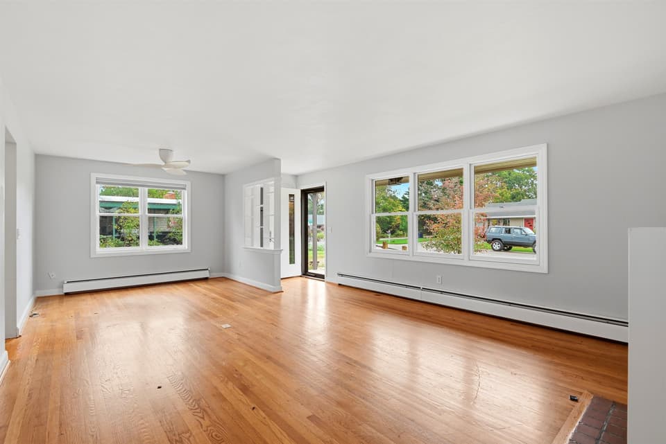 404 Eastview Terrace, photo 10 of 40