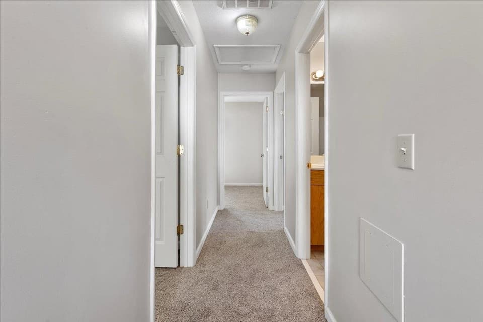 516 Sunrise Drive, photo 23 of 40