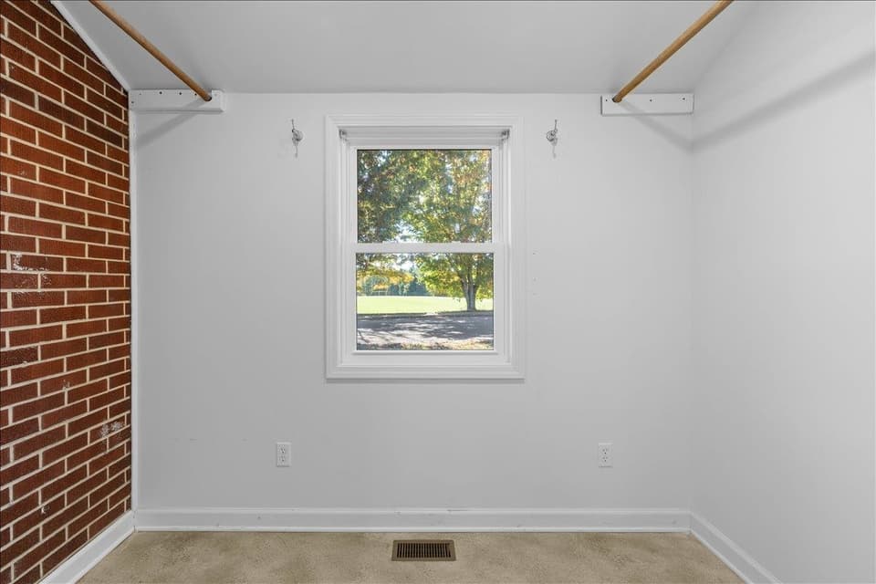 803 Grove Avenue, photo 23 of 37
