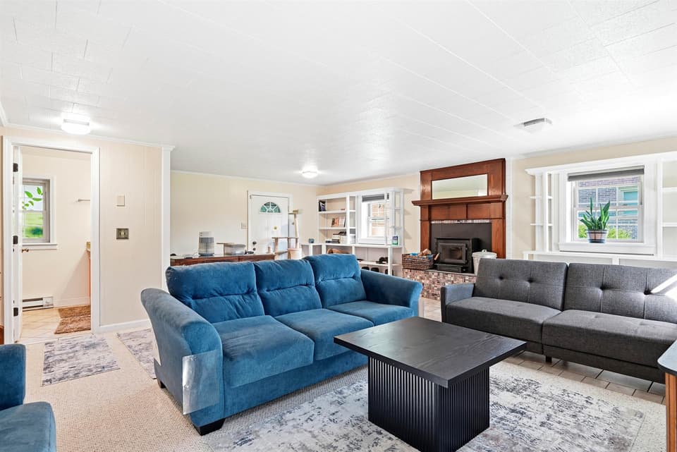 308 Grandview Drive, photo 24 of 40