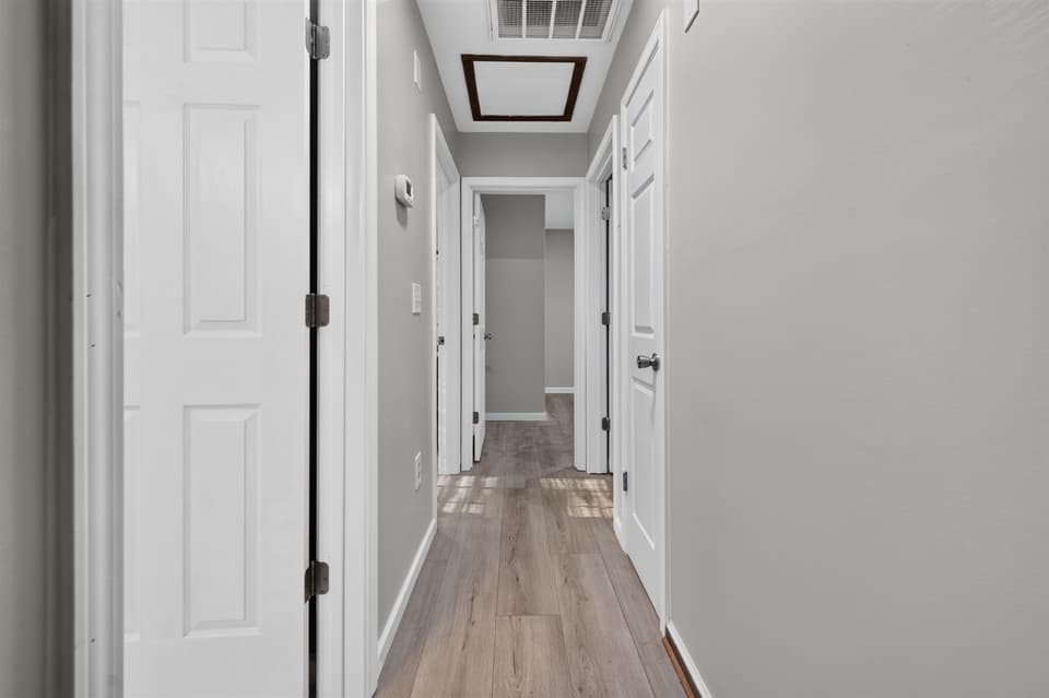 1704 Oriole Drive, photo 26 of 40
