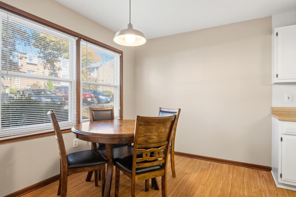 1748 Donlee Drive Unit 105, photo 6 of 27
