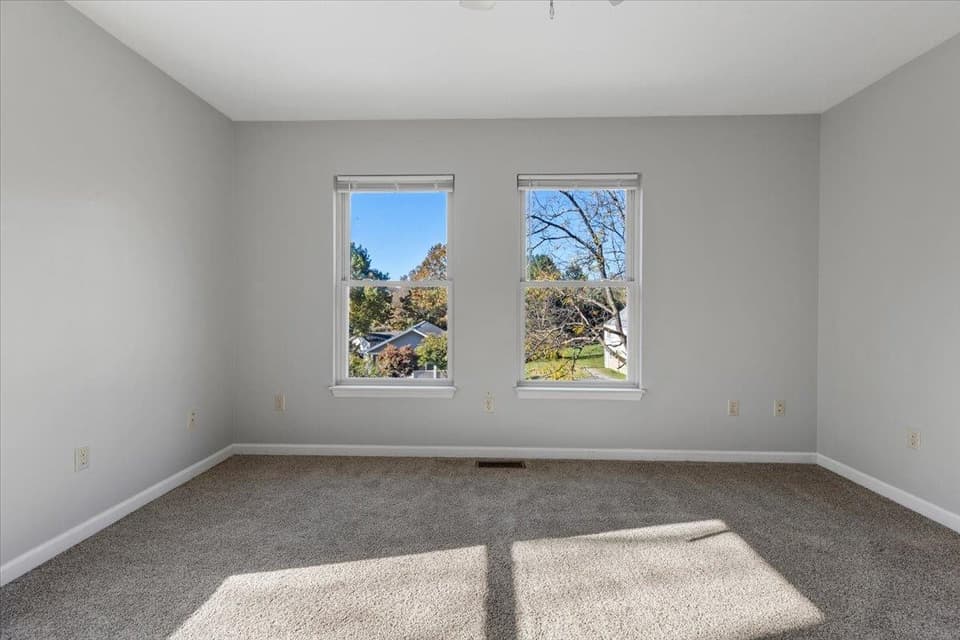 516 Sunrise Drive, photo 28 of 40