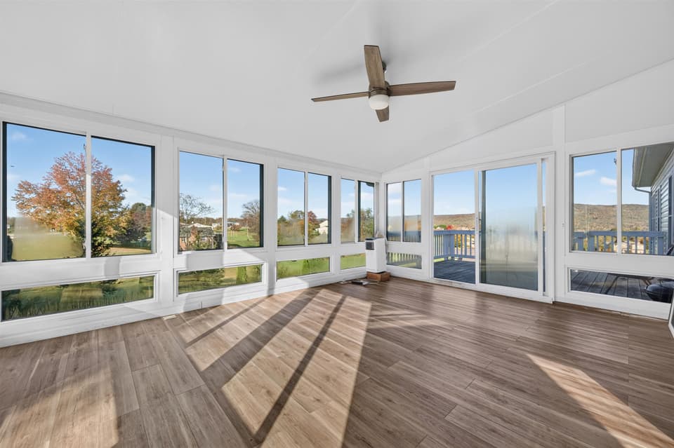 1701 Stratford View Drive, photo 32 of 40