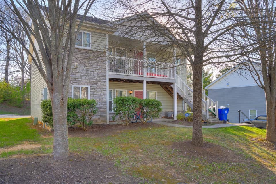 1917 Tabor Village Drive Unit A, Blacksburg, VA