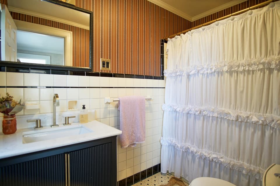 808 Preston Avenue, photo 35 of 40