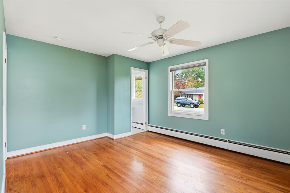 404 Eastview Terrace, photo 26 of 40