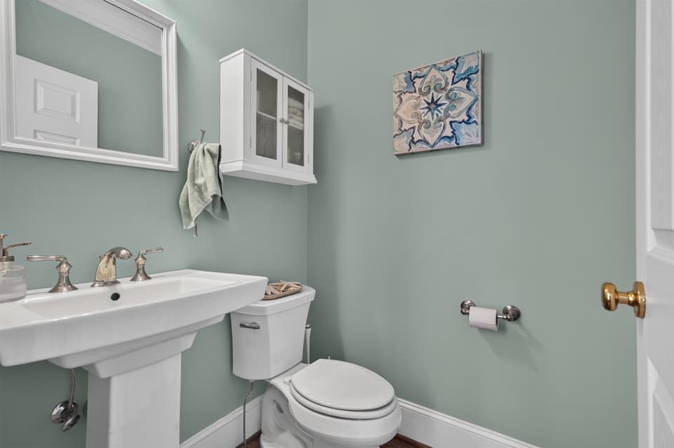 1220 Brockton Street, photo 4 of 40