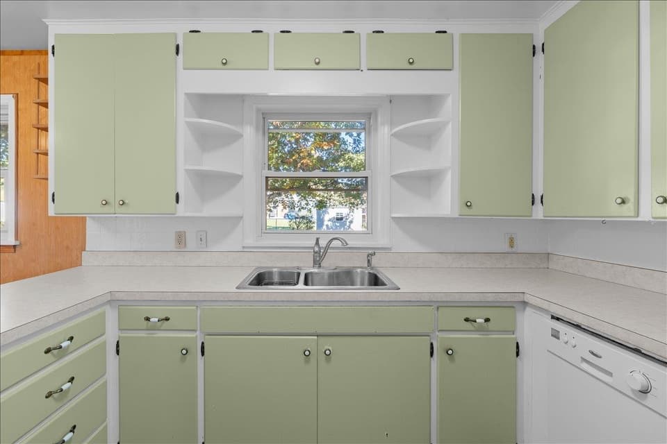 803 Grove Avenue, photo 9 of 37