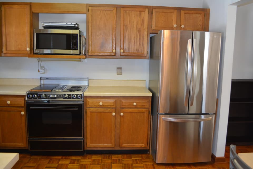 2806 Tall Oaks Dr, photo 2 of 20