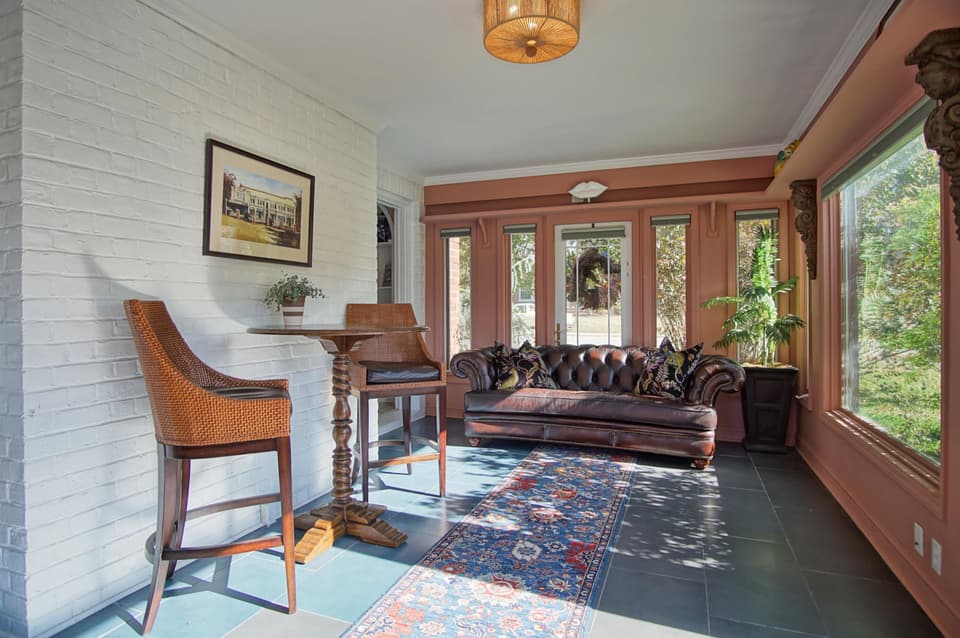 808 Preston Avenue, photo 8 of 40