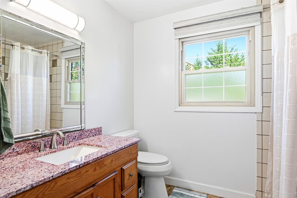 308 Grandview Drive, photo 21 of 40