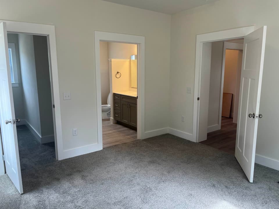 7012 Apple Lane, photo 4 of 7