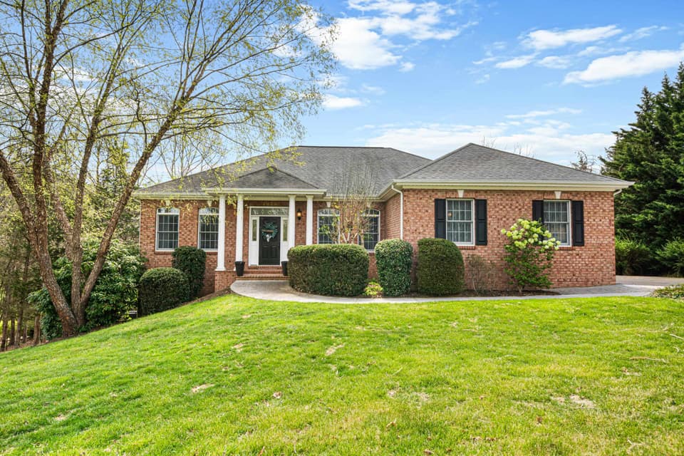 2025 Plank Drive, Blacksburg, VA