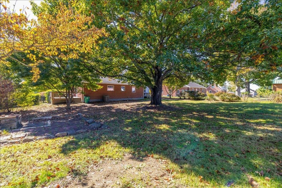 803 Grove Avenue, photo 29 of 37