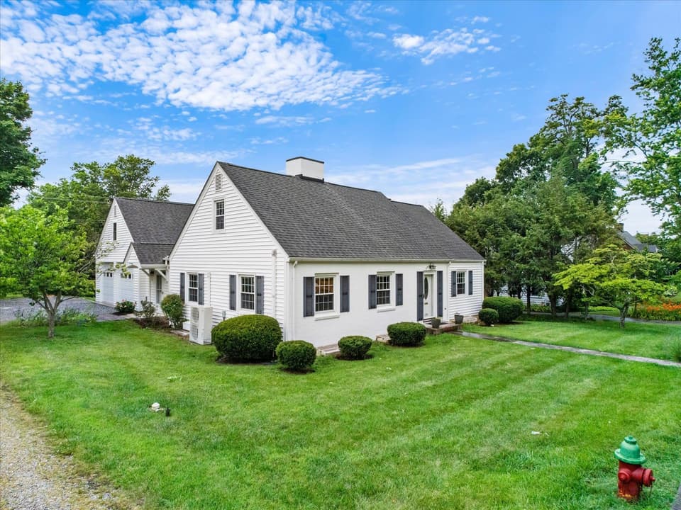 910 Preston Avenue, Blacksburg, VA