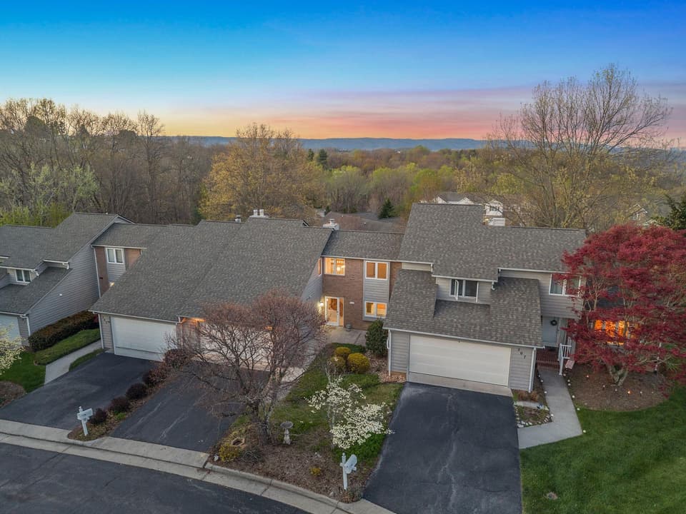 205 Woods Edge Court, Blacksburg, VA