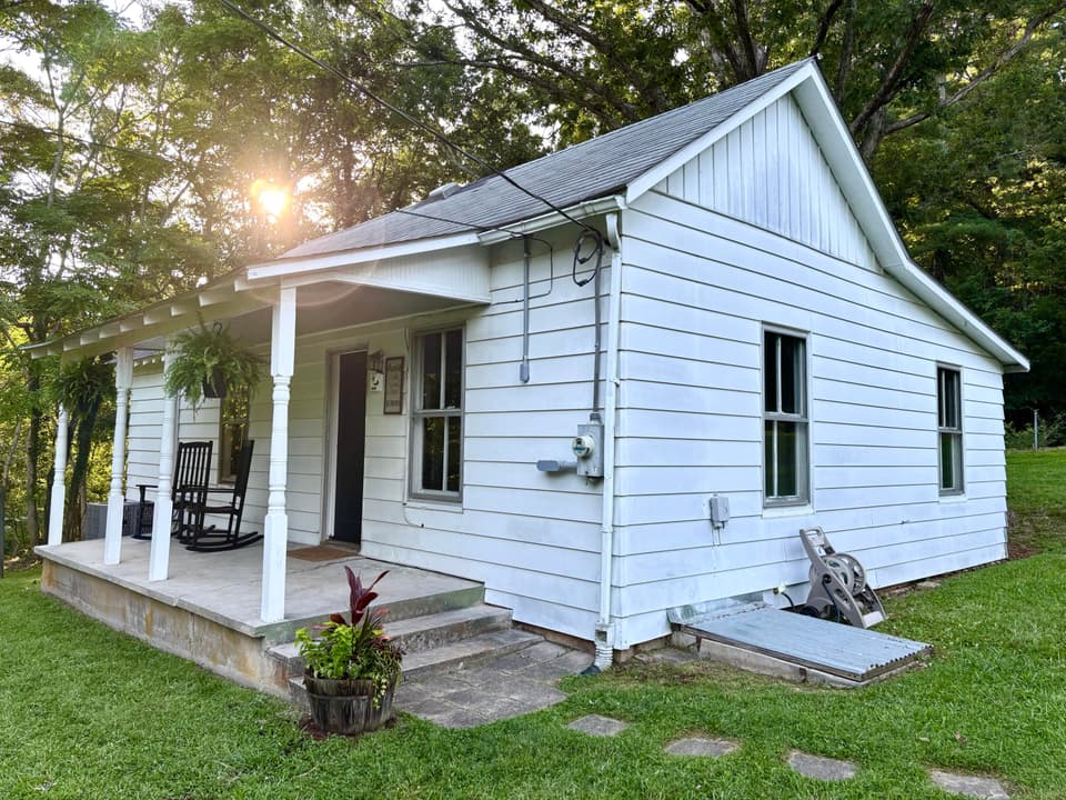 611 Mabry Ln, Blacksburg, VA