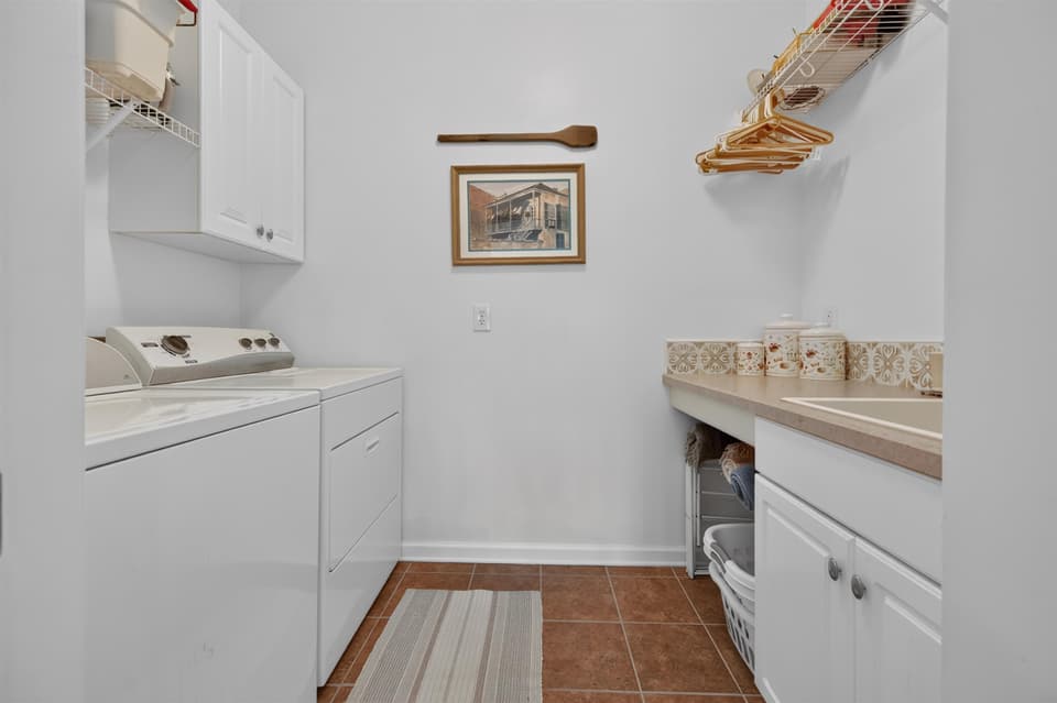1220 Brockton Street, photo 33 of 40