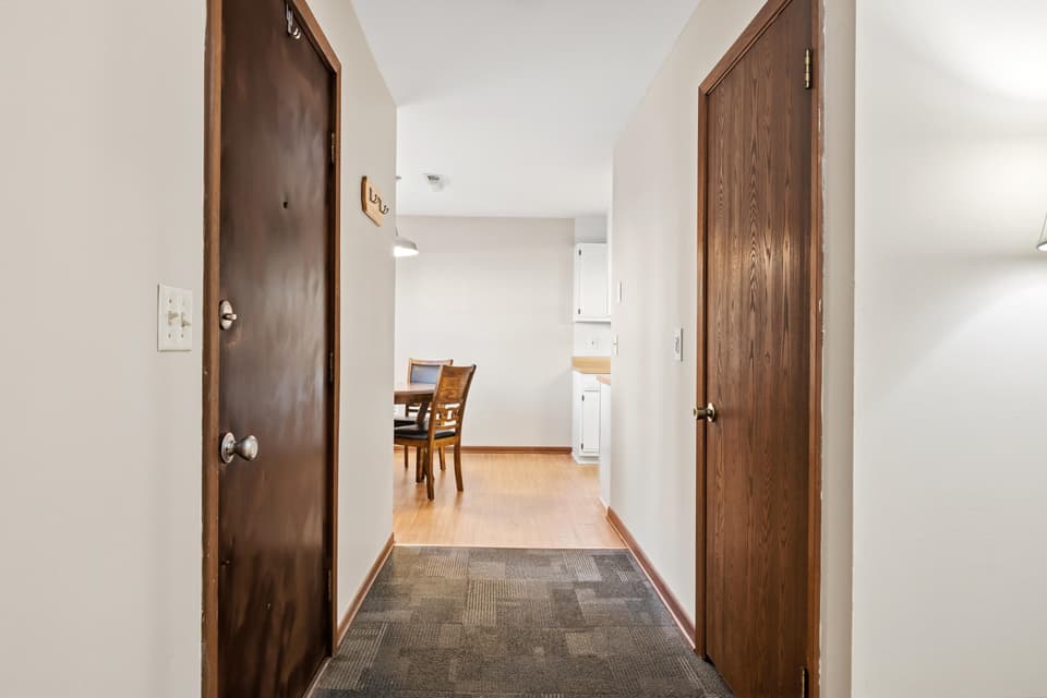 1748 Donlee Drive Unit 105, photo 21 of 27