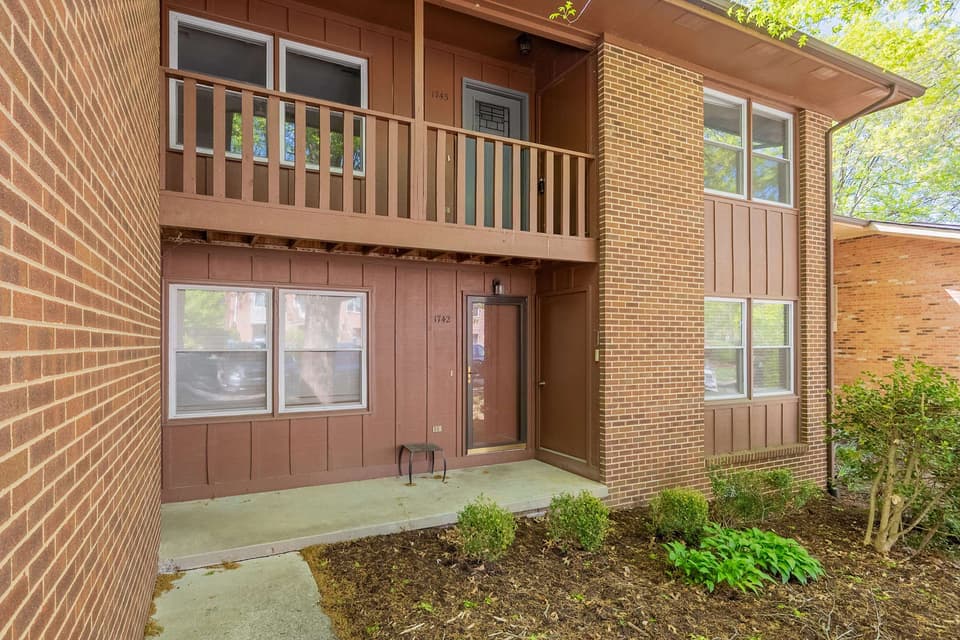 1742 Donlee Drive Unit 102, Blacksburg, VA