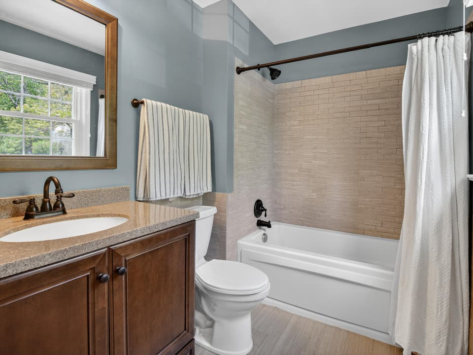 120 Camelot Ct, photo 22 of 35