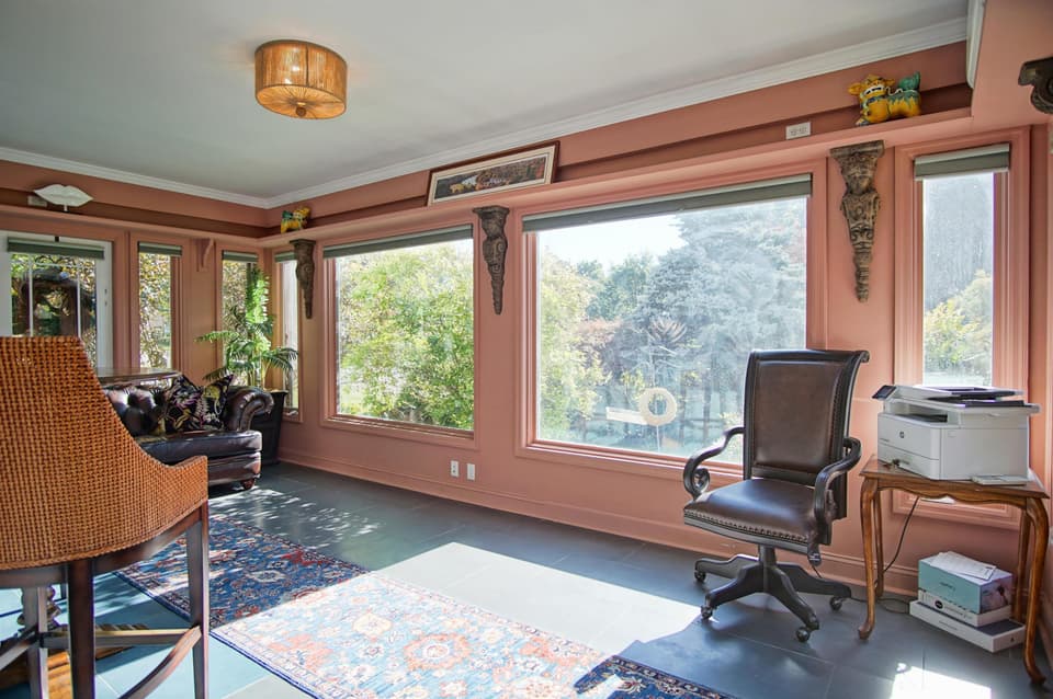 808 Preston Avenue, photo 7 of 40