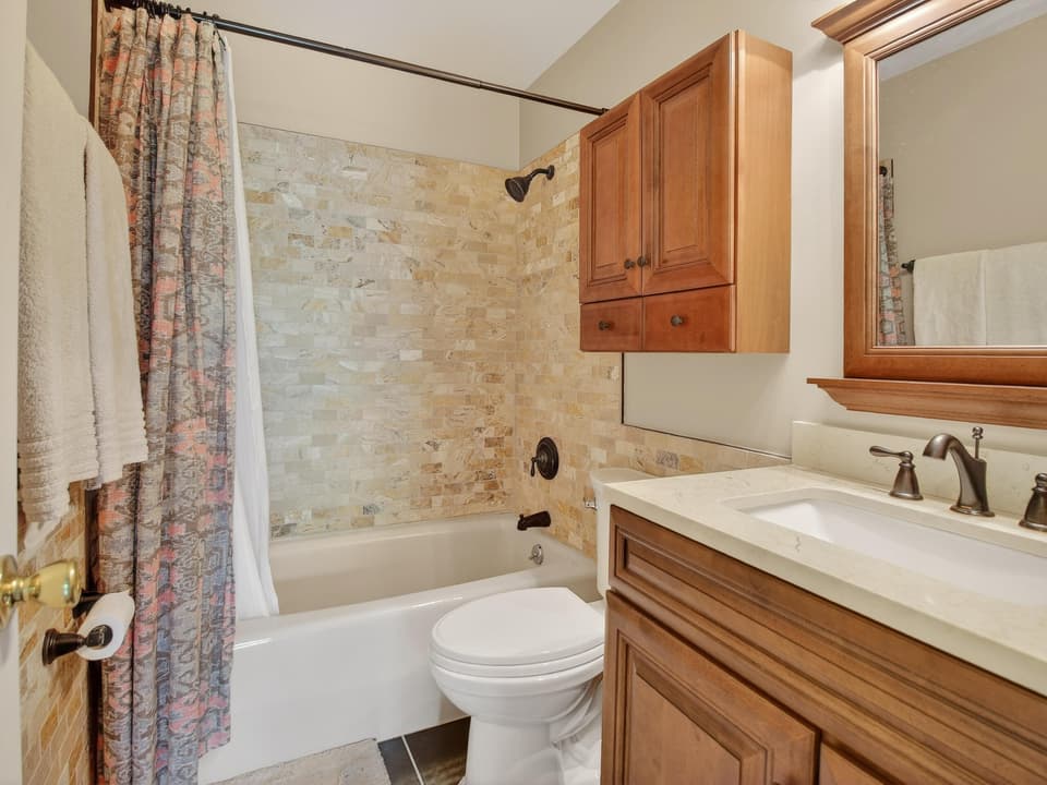 120 Camelot Ct, photo 26 of 35