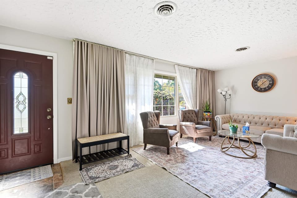 308 Grandview Drive, photo 8 of 40
