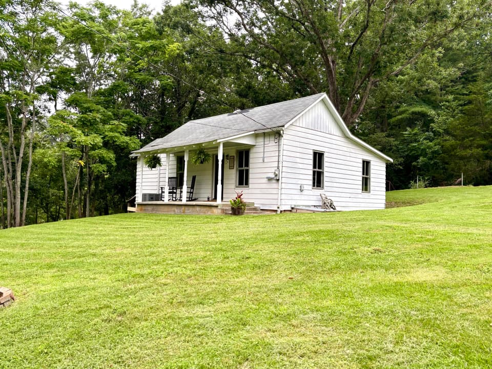 611 Mabry Ln, photo 19 of 23
