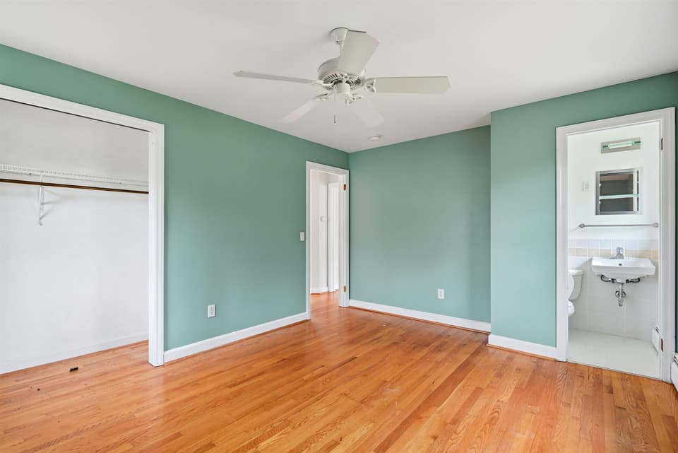 404 Eastview Terrace, photo 24 of 40