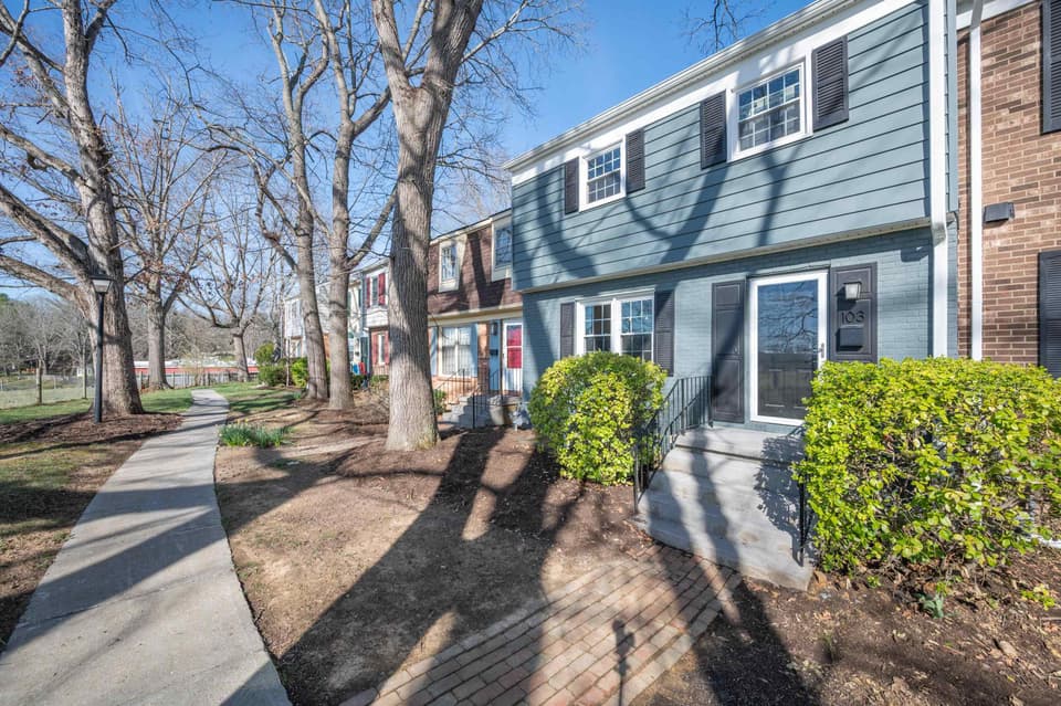 103 Yorkshire Court, Blacksburg, VA